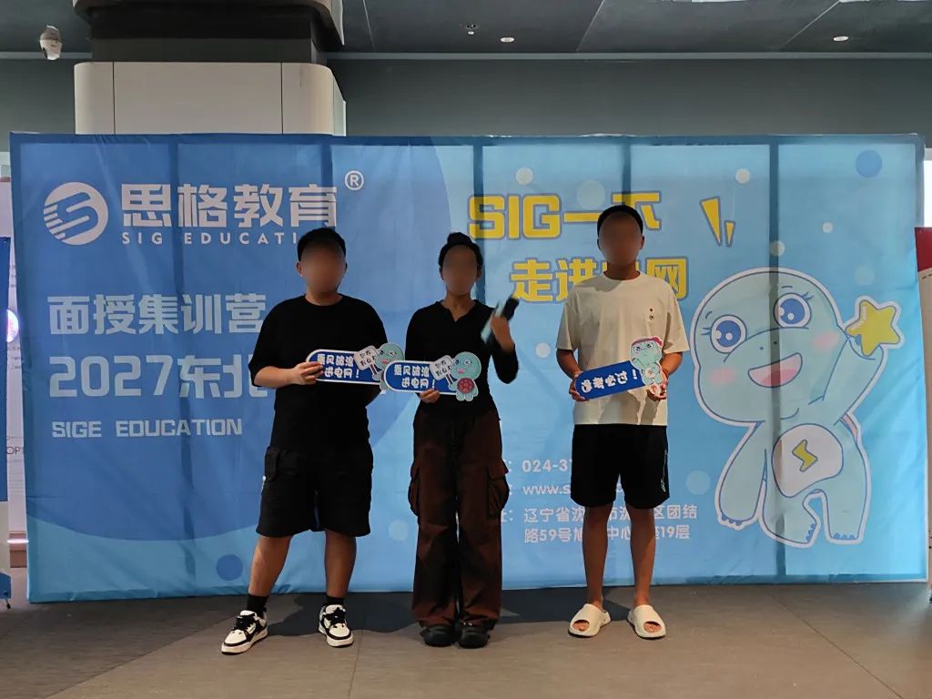 合影1.jpg