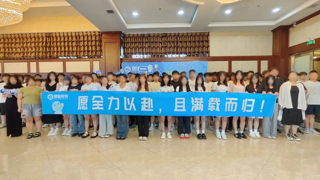合影1.jpg